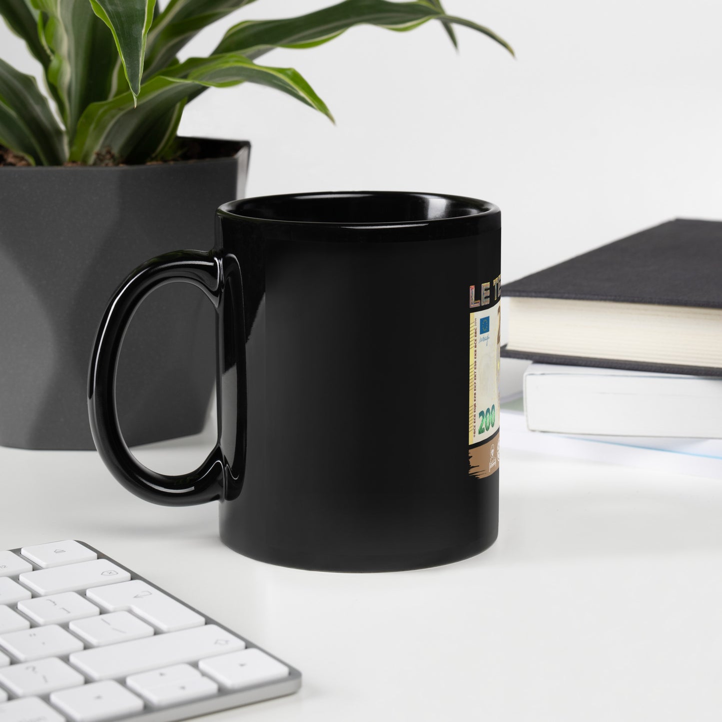 Mug brillant noir (Le Temps est)